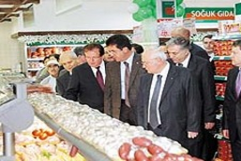 Pekdemir AVM, 40'ıncı şubesini Sarayköy'de açtı