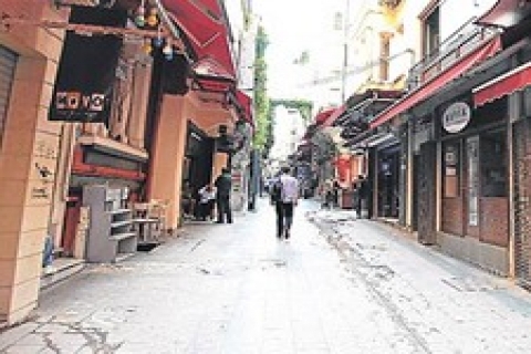 Beyoğlu Asmalımescit'te 3 milyon TL'ye otel! İcradan!