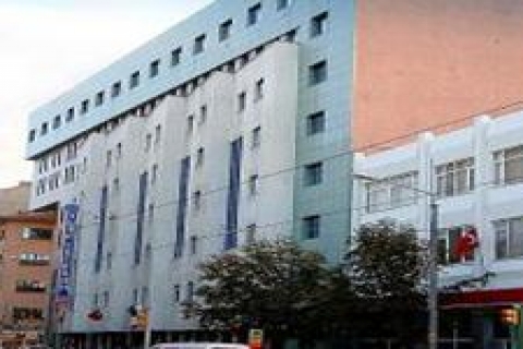 Türk Telekom binası çökme tehlikesiyle karşı karşıya