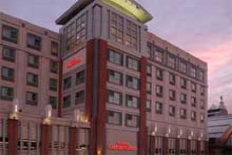 Dedesi İstanbul'a hamam yaptı, torunu Urfa'ya Hilton