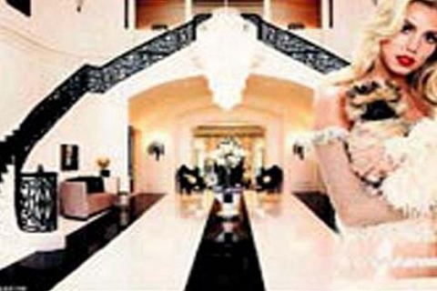 Petra Ecclestone'un 85 milyon dolarlık evini 500 işçi yeniledi!