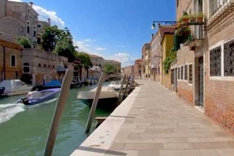 Hillside City Clup'da, dünyanın 10 farklı lokasyonunda spor yapın!