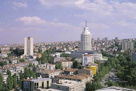 Emek İnşaat Ankara Çankaya'da bina ve arsa satacak!