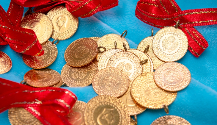 Hatice Kolçak, altında büyük bir yükseliş öngörüyor! Gram altın 400 lira birden sıçrayarak rüzgara kapılacak!