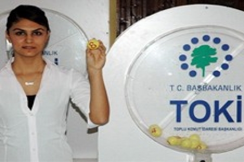 TOKİ, 75 yaşındaki çobanı ev sahibi yaptı!