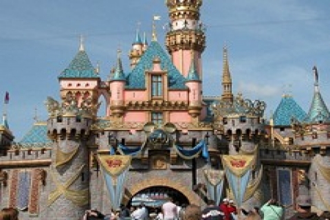 İngilizler Ataşehir 'e 2 milyar dolara Disneyland yapacak