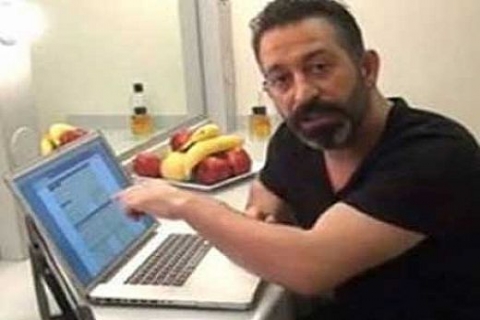 Cem Yılmaz'lı beyanname reklamıyla 750 mükellef belgesini teslim etti!