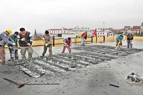 Büyük Bizans Sarayı'nın temeli üzerine yapılan otel yıkılıyor!