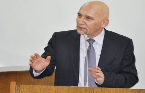 Altınok Öz: Barcelona'nın örneğini Kartal'a yapmaya çalışıyorum!