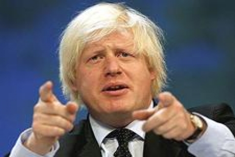 Boris Johnson kaçak kulübe yaptırınca uyarı aldı!