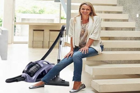 DeLonghi XTE 220NBP Vakumlu Elektrik Süpürgesi ile kusursuz temizlik!