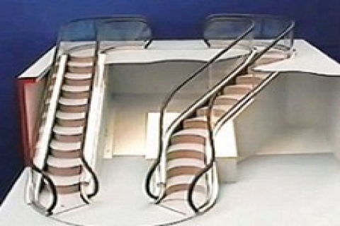 Köşeyi dönen yürüyen merdiven yapıldı!