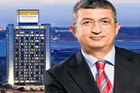 30 bin dolar otel parası veren Manhattan'da doğuruyor