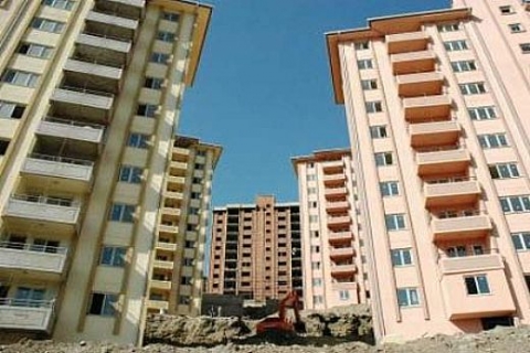 Sezgin Tanrıkulu: Kışlalar taşınsın ama o bölgeler TOKİ'ye manzaralı mekan olmasın!