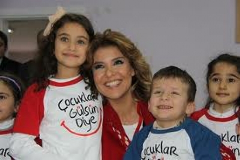  Gülben Ergen'in derneği Sivas'da okul açıyor! 