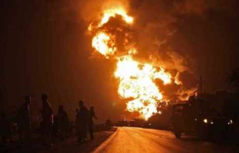 Kanada'da çıkan yangında inşaat şantiyesi kül oldu!