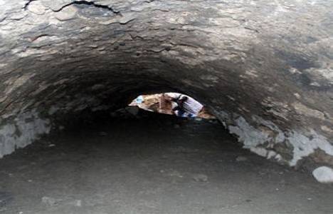 Çorum'da altyapı çalışmaları sırasında bin yıllık tünel bulundu!