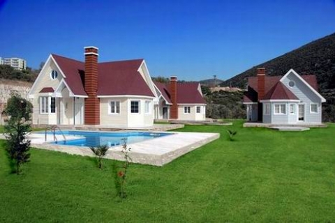 Kuşadası'nda Ayaz-Sun Sitesi'nde 125 bin TL'ye icradan!