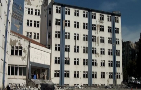 Kahramanmaraş Emniyet Müdürlüğü binası yerine yeşil alan!