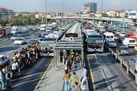  Avcılar Beylikdüzü metrobüs çalışmaları bitmiyor!