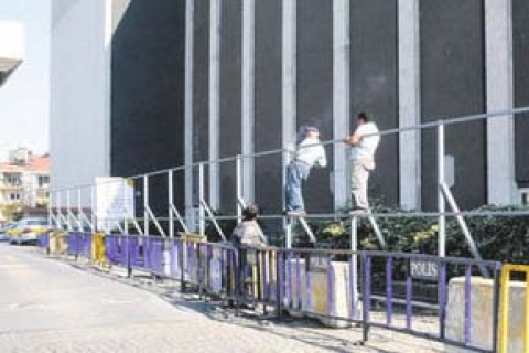 AKM binasının restorasyonuna başlandı!