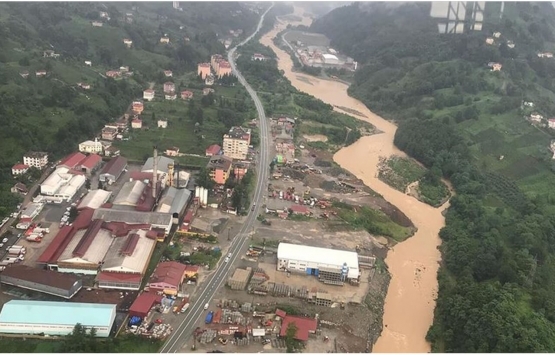 Rize de sel sonrası 47 bina yıkıldı!