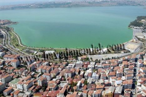 Küçükçekmece'de 937 bin TL'ye icradan satılık 4 katlı bina!