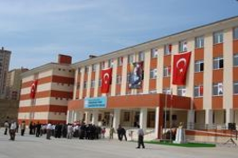 TOKİ Adıyaman'da okul ve pansiyon yaptıracak