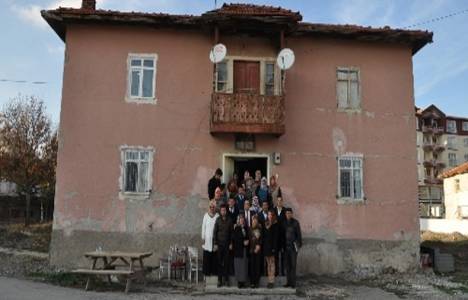 Türkiye'nin ilk köylü kadın muhtarının müze olacak evi çöktü!