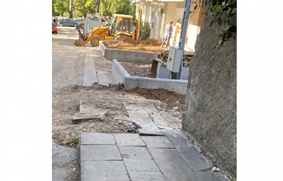 Ankara Paris Caddesi nde araziler kaldırıma çeviriliyor iddiası!