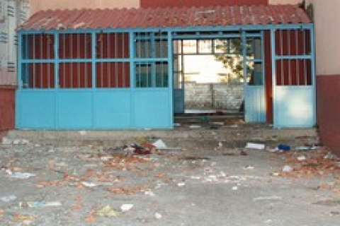 Şırnak'taki harabe okulda öğrenciler dersbaşı yapamadı!