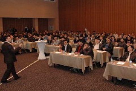 Kalekim, usta kulübü seminerleri ile 15 bin usta eğitti!