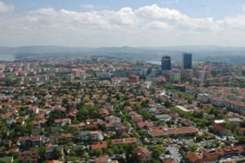 Etiler'de yeni yapılan binalar dikkat çekiyor!