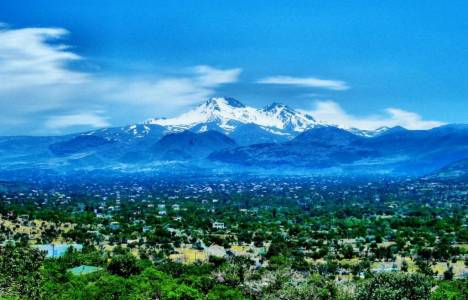  Kayseri'de belediyeden 4.6 milyon TL'ye 4 konut alanı arsası! 