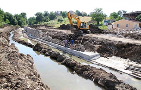 Kullar Toklu Deresi ıslah ediliyor!