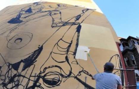  Kadıköy'de bina duvarları tuval oldu! 