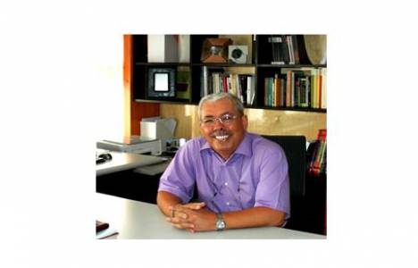 Vedat Tokyay kimdir?