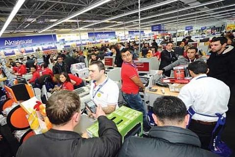 Electro World mağaza sayısını yüzde 50 artıracak!