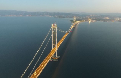 Osmangazi Köprüsü ışıklandırıldı!