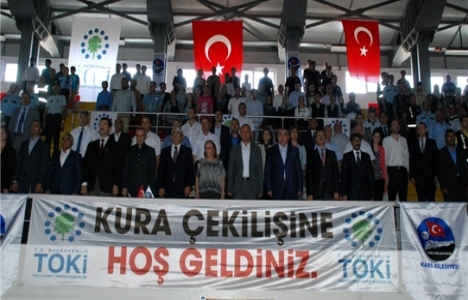 TOKİ Kars Konutları'nın kuraları çekildi!
