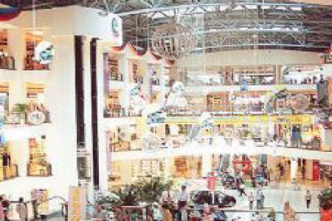 Bulgarlar alışveriş için ArmoniPark'a koşuyor