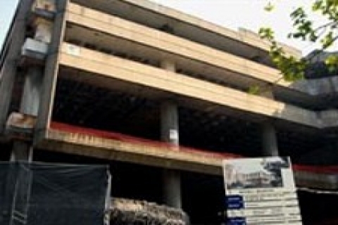 Park Otel'inin üç katı daha yıkılacak!