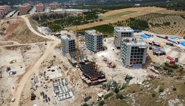 Adana da 3 bin 200 adet konutun teslimi için yıl sonu işaret edildi!