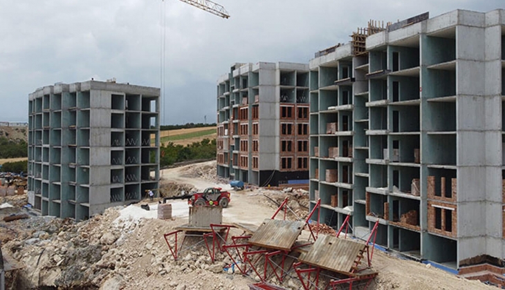 Hatay da depremzedeler için inşa edilen kalıcı konutların 4 blokunun kaba inşaatı tamamlandı!