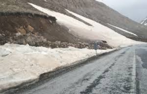 Van-Bahçesaray yolu ulaşıma açıldı!