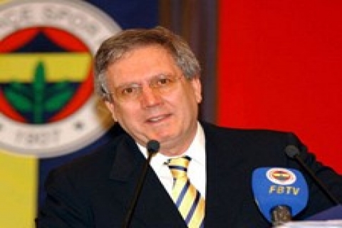 Aziz Yıldırım, Millenium Park'taki 3 vilasını Fenerbahçe için satıyor!