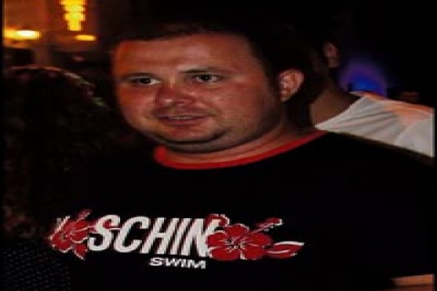  Reklamcı Enis Özkan önümüzdeki yıl Alaçatı'ya otel yapacak!