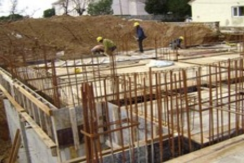 Bayram Halil üniversite ve hastane binası yapım işini üstlendi!