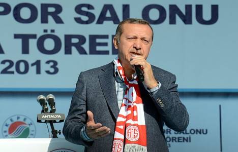 Tayyip Erdoğan:Dünya ekonomik olarak zor süreçten geçerken,Türkiye rekor üstüne rekor kırıyor!