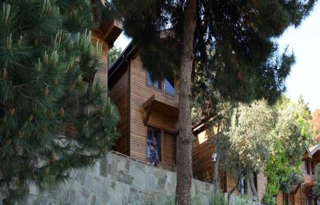 Karacaali Narlı Sosyal Tesisleri’ndeki bungalov evler tamamlanıyor!